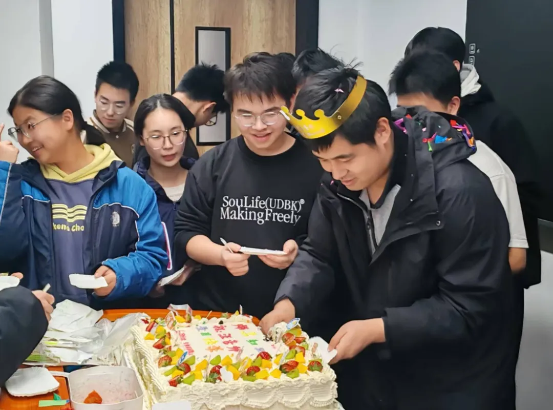 中考失利后,热血少年蛰伏三年高燃逆袭!-第6张图片-四季读书网