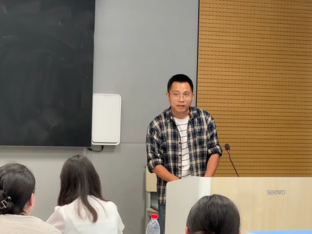 研析真题明方向,聚智赋能备新考——红河州张艳洁思想政治名师工作室与庆来学校开展联合教研活动-第10张图片-四季读书网