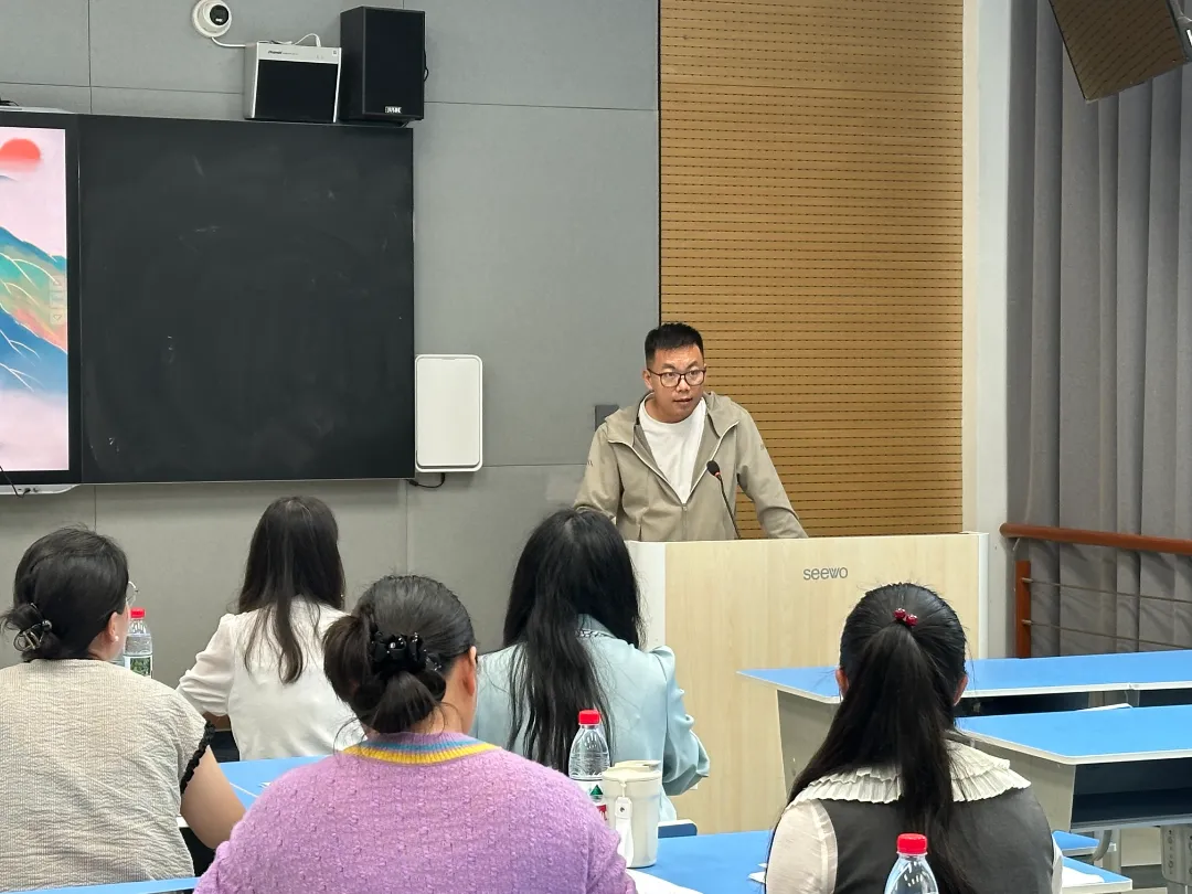 研析真题明方向,聚智赋能备新考——红河州张艳洁思想政治名师工作室与庆来学校开展联合教研活动-第11张图片-四季读书网