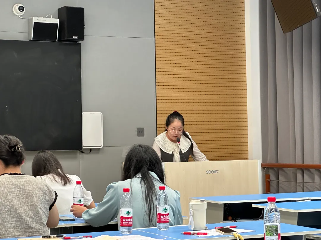研析真题明方向,聚智赋能备新考——红河州张艳洁思想政治名师工作室与庆来学校开展联合教研活动-第14张图片-四季读书网