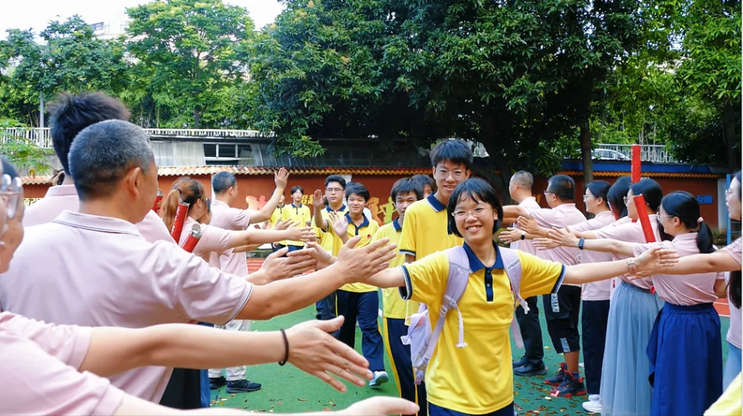 中考首日,天河学子从容应对这场青春大考-第19张图片-四季读书网
