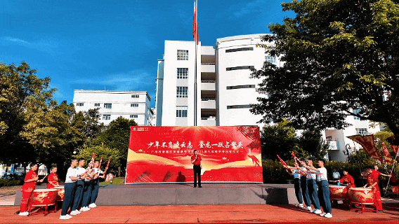 问鼎中考,再创辉煌!小金龙高燃出征!-第9张图片-四季读书网