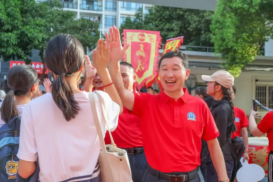 问鼎中考,再创辉煌!小金龙高燃出征!-第24张图片-四季读书网