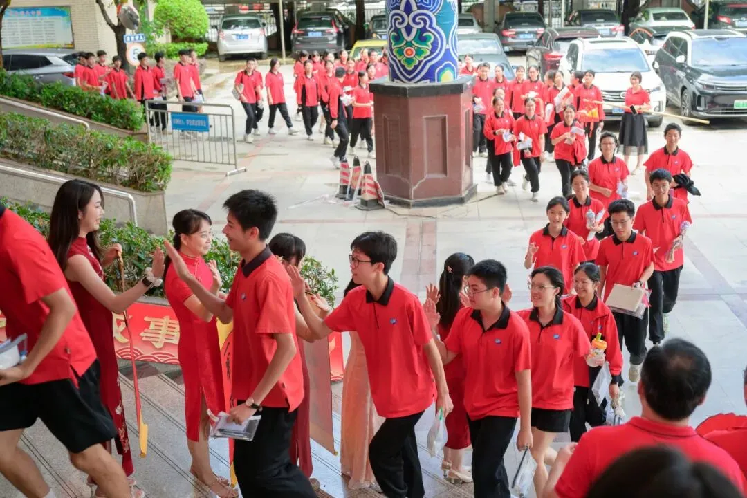 2026年佛山中考顺利开考!-第9张图片-四季读书网
