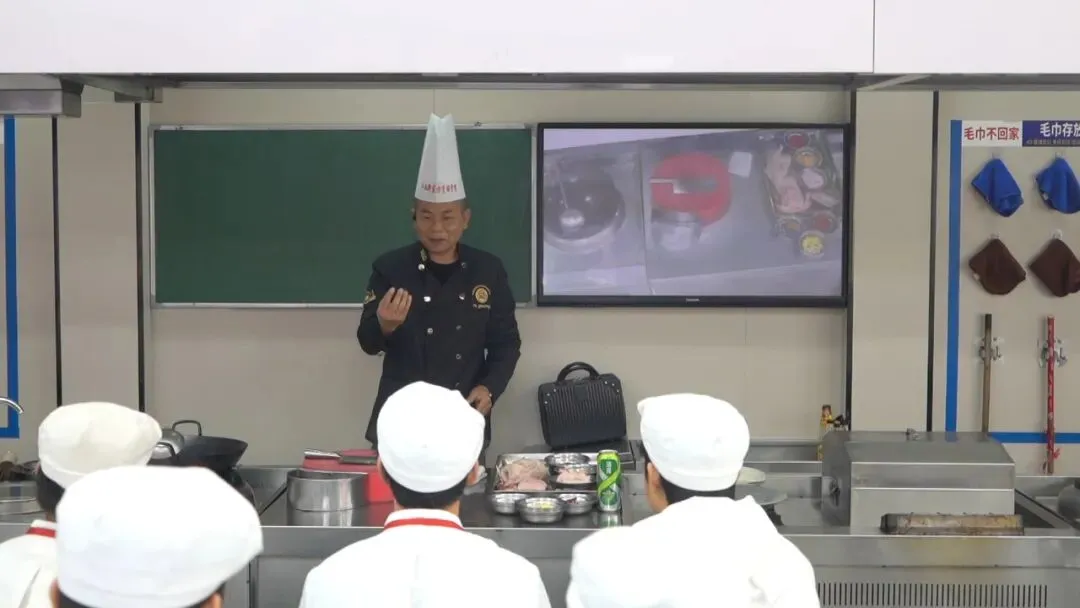 江西中考出分倒计时,孩子成绩不理想?江西家长必看:提前锁定这所免试入学的学校,给孩子留条后路-第10张图片-四季读书网
