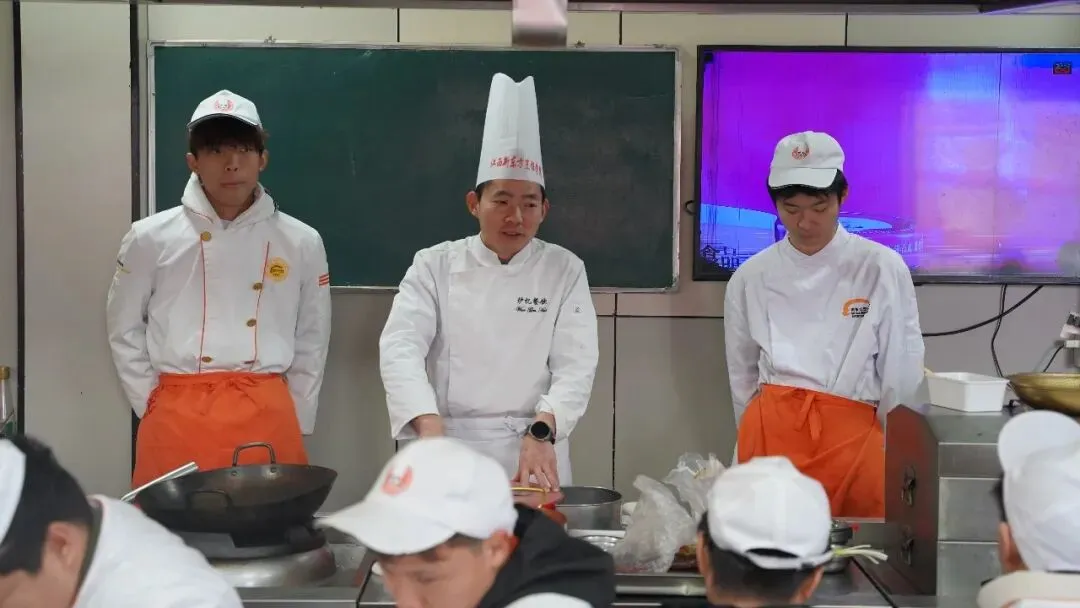 江西中考出分倒计时,孩子成绩不理想?江西家长必看:提前锁定这所免试入学的学校,给孩子留条后路-第11张图片-四季读书网