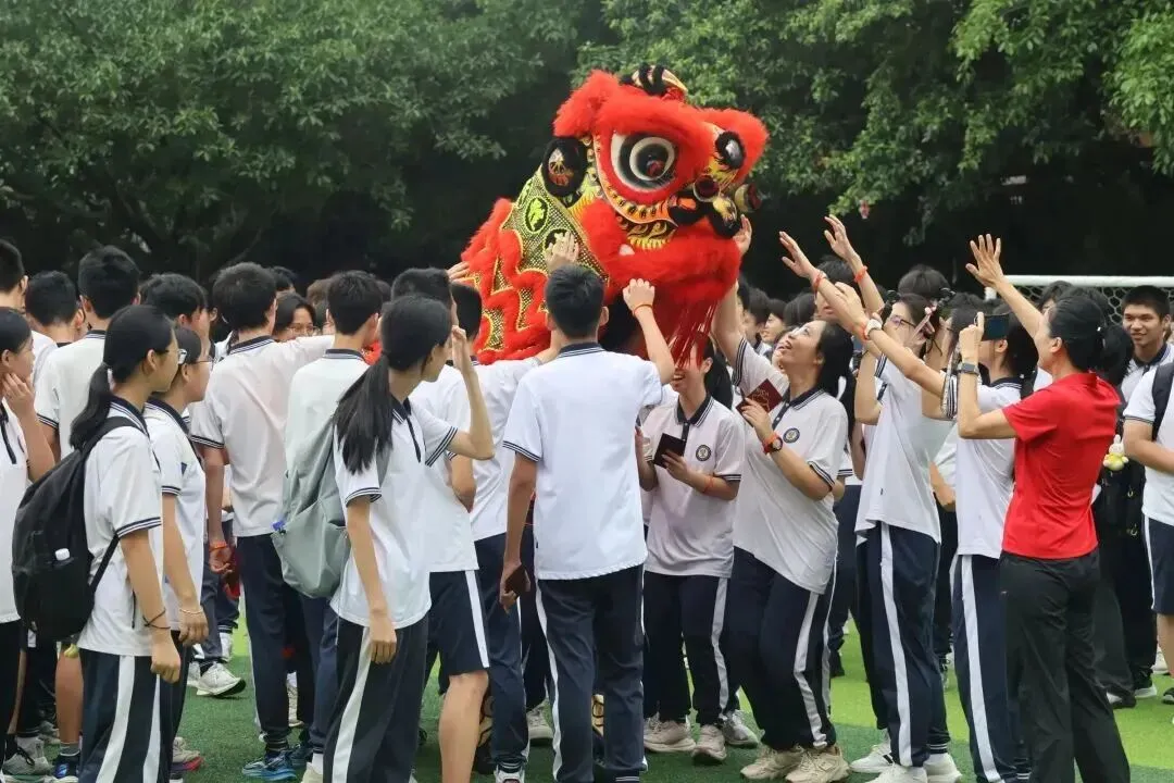 三年砺剑,首战锋芒——直击黄埔2026中考第一天-第35张图片-四季读书网