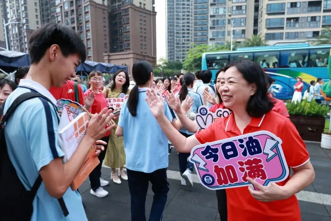 三年砺剑,首战锋芒——直击黄埔2026中考第一天-第70张图片-四季读书网