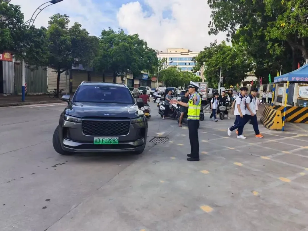 【中考】全城戒备!澄海 19 个考场全线布控-第4张图片-四季读书网