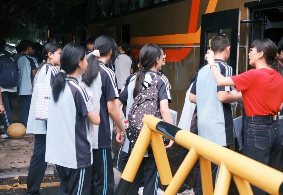 中考必胜丨意气风发 气贯长虹——梅江区北实双语学校2026届送考仪式燃情启幕-第25张图片-四季读书网