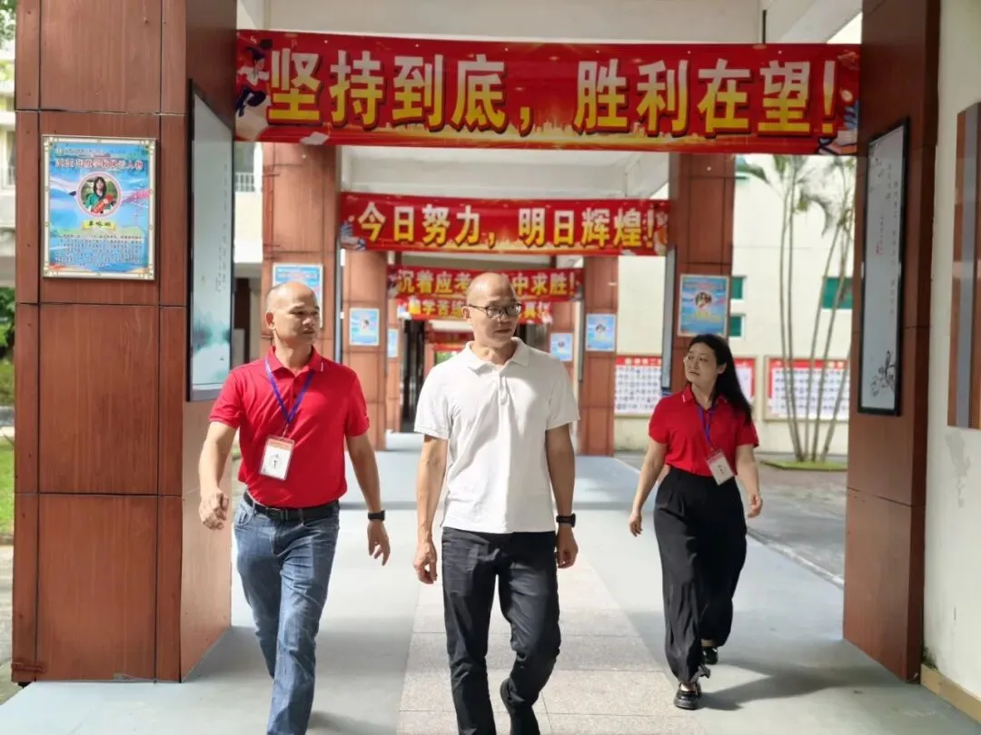 中考破茧·踏雪昆仑 | 广州市增城区第二中学2026届中考学子送考纪实-第10张图片-四季读书网