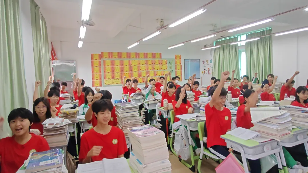 中考破茧·踏雪昆仑 | 广州市增城区第二中学2026届中考学子送考纪实-第31张图片-四季读书网