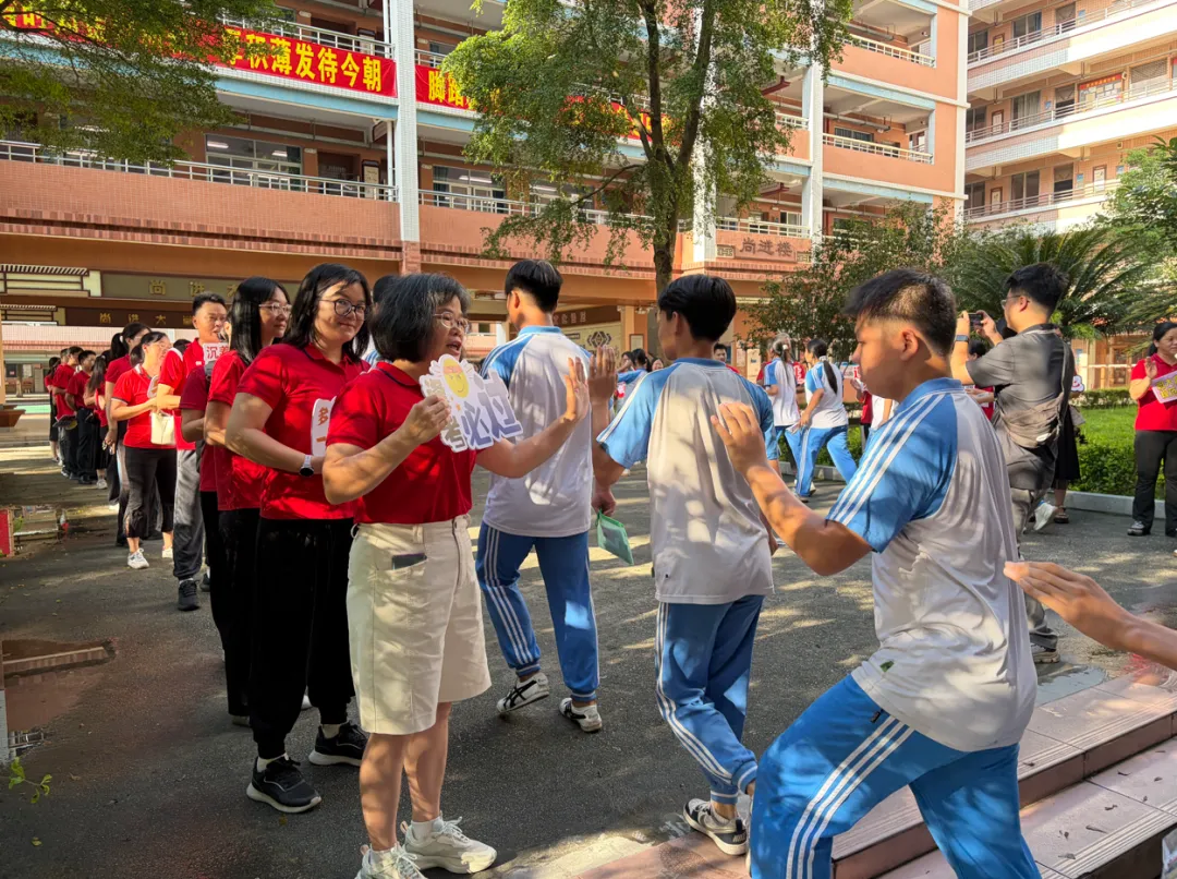 今日中考!加油,佛冈学子-第5张图片-四季读书网 今日中考!加油,佛冈学子-第5张图片-四季读书网