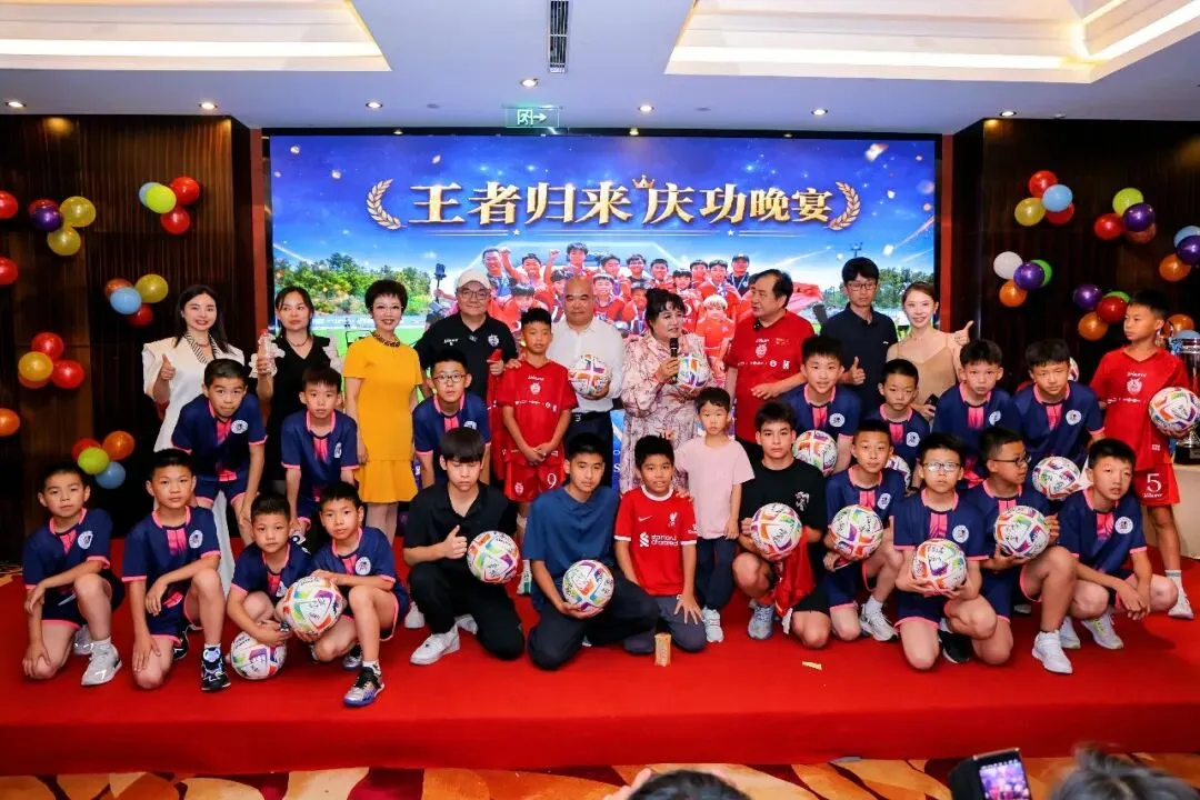中考没考好?启航五年五状元:赛道对了,照样上清华-第2张图片-四季读书网