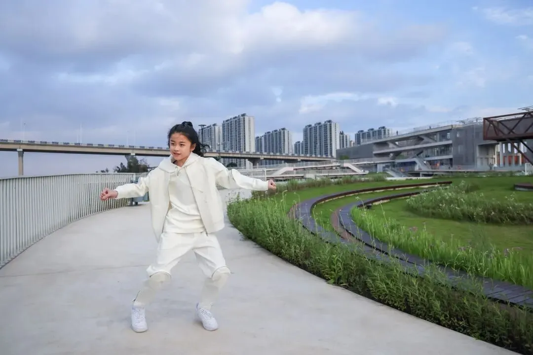 浙江千万粉丝网红“臻臻”,中考634分!-第4张图片-四季读书网