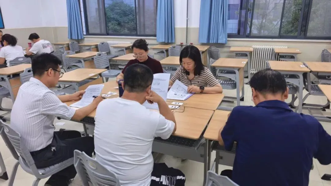 深耕真题把方向 精研策略启新程 ——瑞泉中学扎实开展2026年高考深度研讨活动-第3张图片-四季读书网