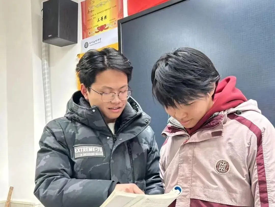 从中考数学19分到高考总分490分:监利少年胡舰的南昕逆袭之路-第2张图片-四季读书网 从中考数学19分到高考总分490分:监利少年胡舰的南昕逆袭之路-第2张图片-四季读书网