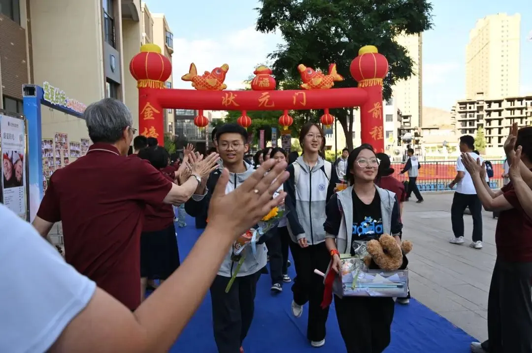 中考志愿划重点:海高代码12,海实代码10,两所优质高中速填报,诸暨学子别错过!-第2张图片-四季读书网 中考志愿划重点:海高代码12,海实代码10,两所优质高中速填报,诸暨学子别错过!-第2张图片-四季读书网