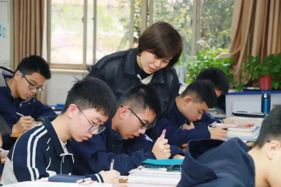 中考志愿划重点:海高代码12,海实代码10,两所优质高中速填报,诸暨学子别错过!-第18张图片-四季读书网 中考志愿划重点:海高代码12,海实代码10,两所优质高中速填报,诸暨学子别错过!-第18张图片-四季读书网