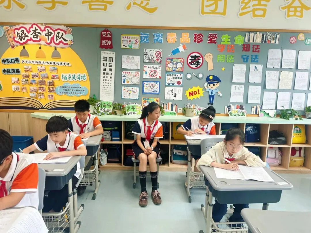 不执试卷执笔实践,深耕素养聚力生长——杭州市丹枫实验小学免考生跨学科实践探索-第16张图片-四季读书网 不执试卷执笔实践,深耕素养聚力生长——杭州市丹枫实验小学免考生跨学科实践探索-第16张图片-四季读书网