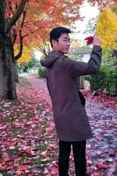 中考放榜,多元未来!来新凤凰,找到属于你的“最优解”-第33张图片-四季读书网 中考放榜,多元未来!来新凤凰,找到属于你的“最优解”-第33张图片-四季读书网