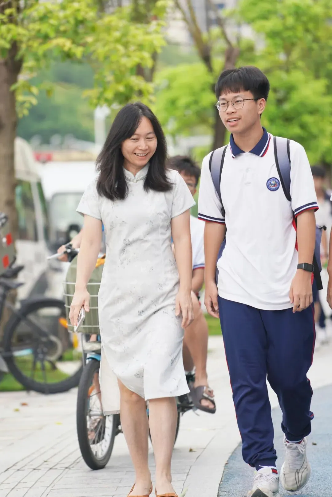 中考翌日|聚力护航,铁英必胜!-第15张图片-四季读书网 中考翌日|聚力护航,铁英必胜!-第15张图片-四季读书网