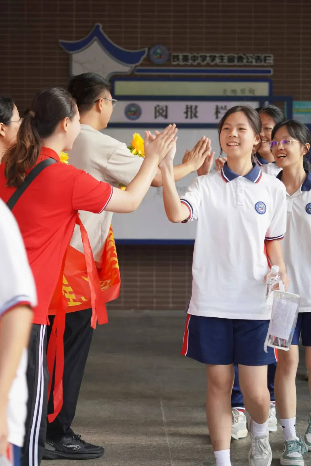 中考翌日|聚力护航,铁英必胜!-第34张图片-四季读书网 中考翌日|聚力护航,铁英必胜!-第34张图片-四季读书网