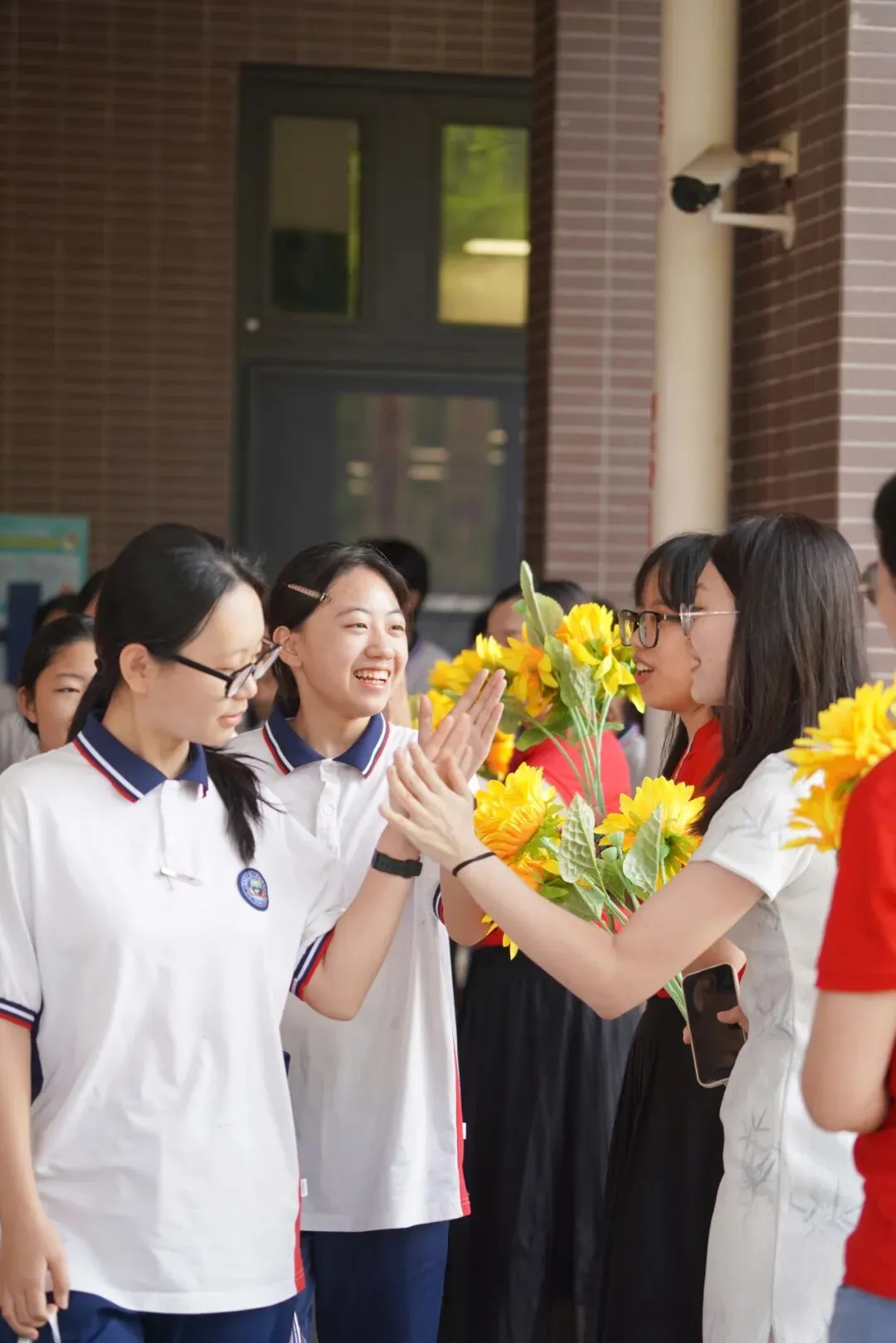 中考翌日|聚力护航,铁英必胜!-第43张图片-四季读书网 中考翌日|聚力护航,铁英必胜!-第43张图片-四季读书网