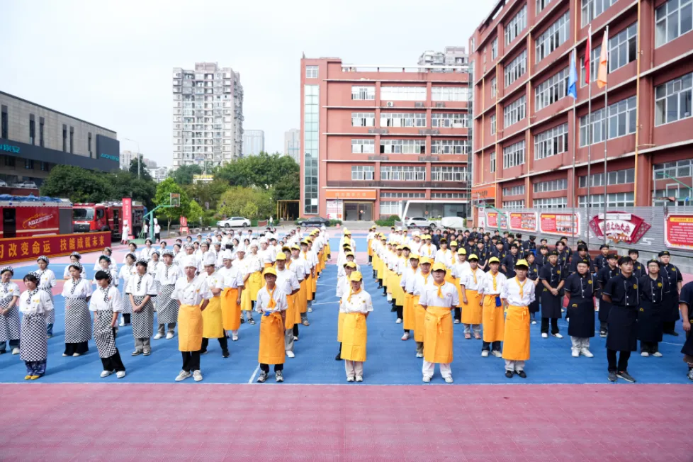 重庆中考滑档 / 未录取怎么办?重庆新东方让孩子逆袭成 “抢手人才”-第18张图片-四季读书网 重庆中考滑档 / 未录取怎么办?重庆新东方让孩子逆袭成 “抢手人才”-第18张图片-四季读书网