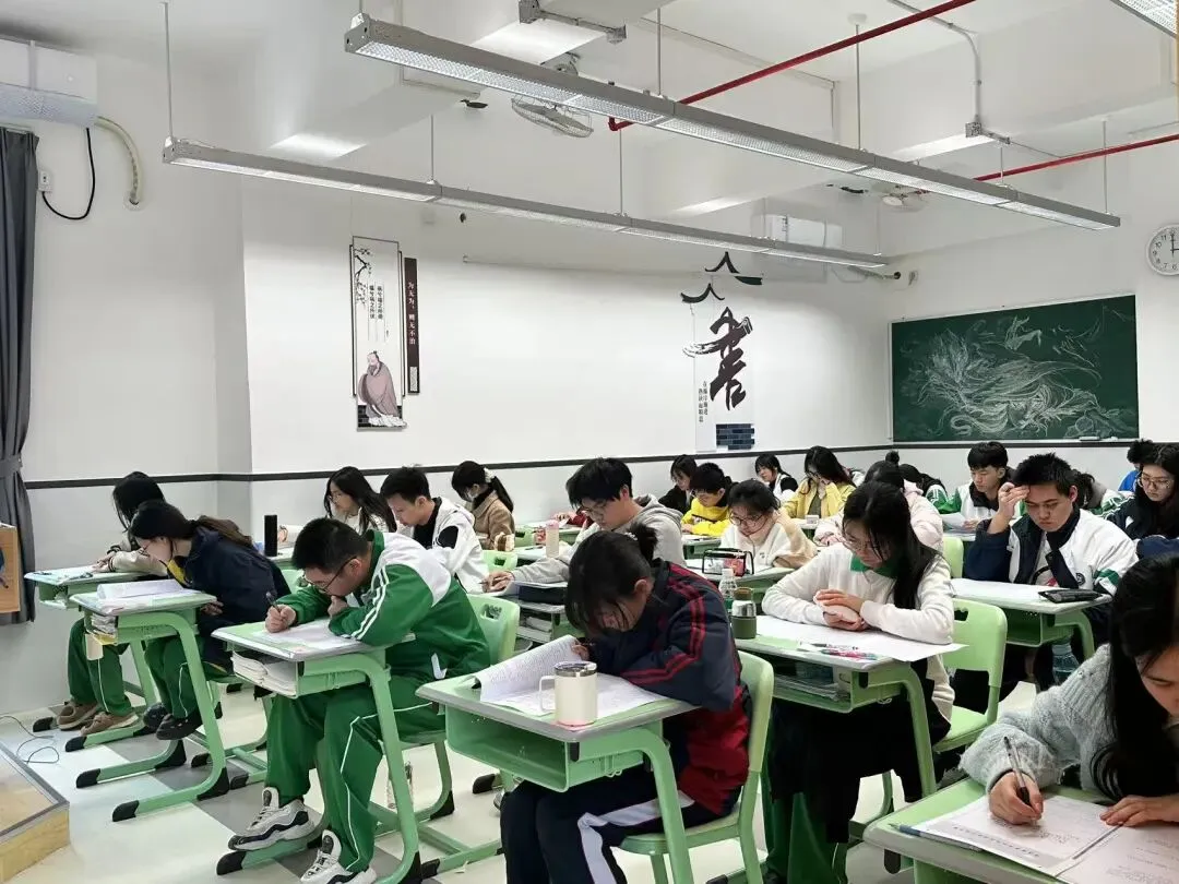 中考发挥失常怎么办?这所广州中考复读学校正在招生中-第23张图片-四季读书网