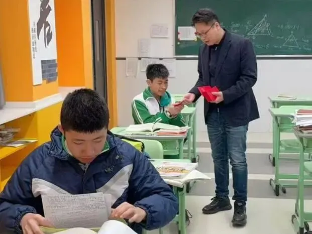 中考发挥失常怎么办?这所广州中考复读学校正在招生中-第117张图片-四季读书网
