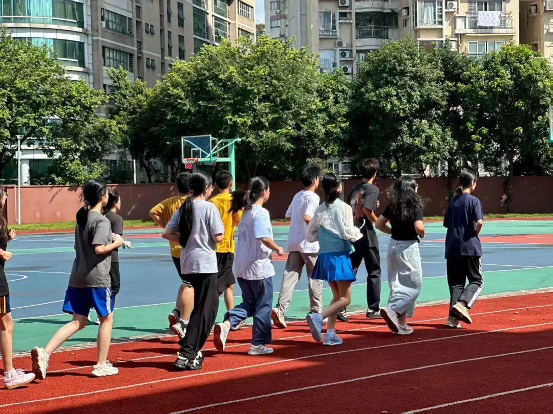 中考发挥失常怎么办?这所广州中考复读学校正在招生中-第129张图片-四季读书网