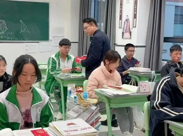 中考发挥失常怎么办?这所广州中考复读学校正在招生中-第133张图片-四季读书网