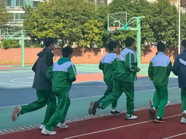 中考发挥失常怎么办?这所广州中考复读学校正在招生中-第137张图片-四季读书网