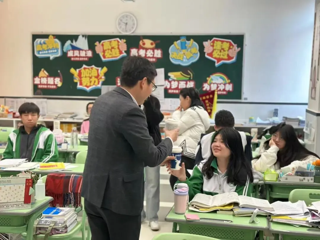 中考发挥失常怎么办?这所广州中考复读学校正在招生中-第149张图片-四季读书网