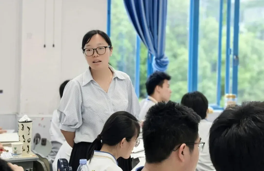 毕业季故事丨中考“差一点”,高考“超预期”——丹勋少年们的同升湖三年-第13张图片-四季读书网 毕业季故事丨中考“差一点”,高考“超预期”——丹勋少年们的同升湖三年-第13张图片-四季读书网