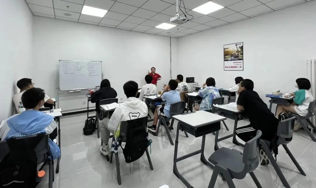 中考后转轨国际学校,家长们该如何规划?-第7张图片-四季读书网 中考后转轨国际学校,家长们该如何规划?-第7张图片-四季读书网