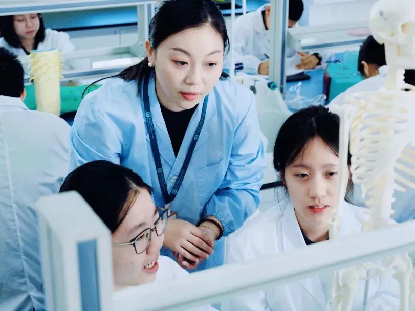 中考后如何转轨DSE赛道?7月4日开放日为您详解!-第6张图片-四季读书网 中考后如何转轨DSE赛道?7月4日开放日为您详解!-第6张图片-四季读书网