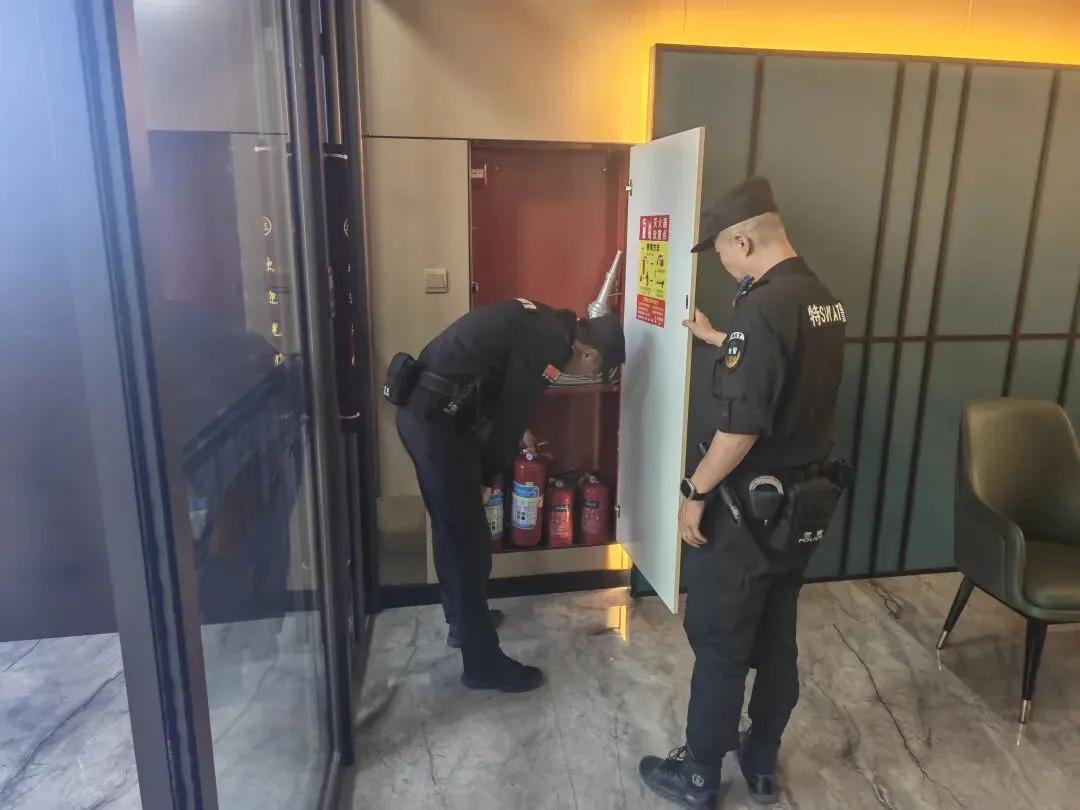 中考落幕,守护不止步!惠农公安开展中考后集中清查行动-第2张图片-四季读书网 中考落幕,守护不止步!惠农公安开展中考后集中清查行动-第2张图片-四季读书网