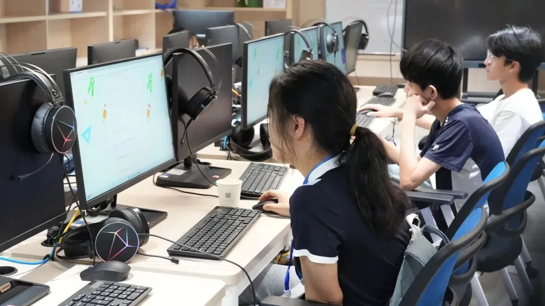 中考后如何转轨DSE赛道?7月4日开放日为您详解!-第29张图片-四季读书网 中考后如何转轨DSE赛道?7月4日开放日为您详解!-第29张图片-四季读书网