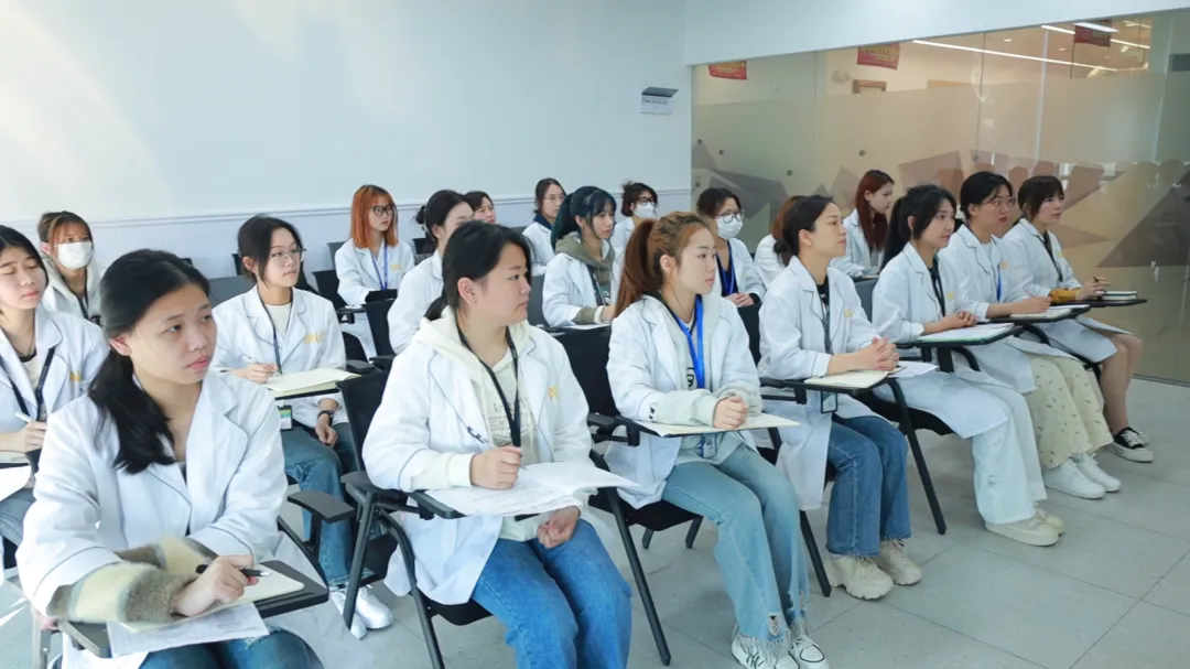 【择校指南】中考不足50天,提前择好校,毕业不迷茫!-第13张图片-四季读书网 【择校指南】中考不足50天,提前择好校,毕业不迷茫!-第13张图片-四季读书网