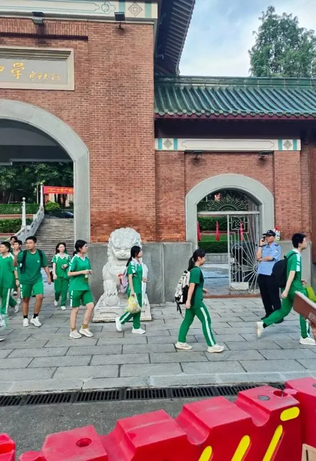不吐不快的中考-第1张图片-四季读书网