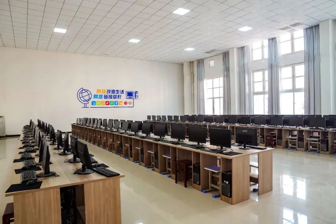 @2026 中考学子|欢迎报考邯郸滏阳中专-第10张图片-四季读书网 @2026 中考学子|欢迎报考邯郸滏阳中专-第10张图片-四季读书网