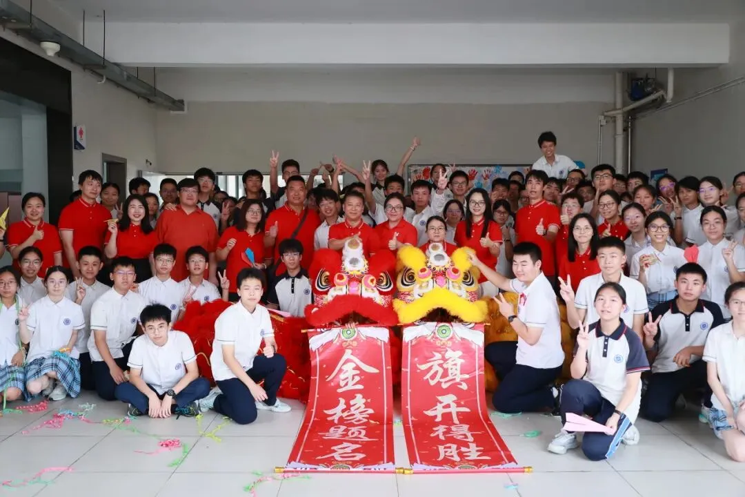 少年乘风赴考场,全校同心伴君行 ---中考出征纪实,致提笔追梦的2026届少年-第26张图片-四季读书网 少年乘风赴考场,全校同心伴君行 ---中考出征纪实,致提笔追梦的2026届少年-第26张图片-四季读书网