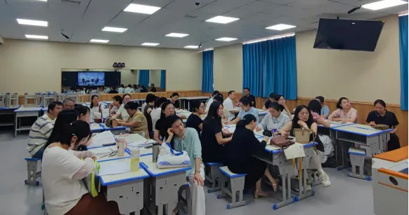 把脉真题明方向,剖析阅卷促提升——我校扎实开展高考精准备考系列专题教研工作-第14张图片-四季读书网