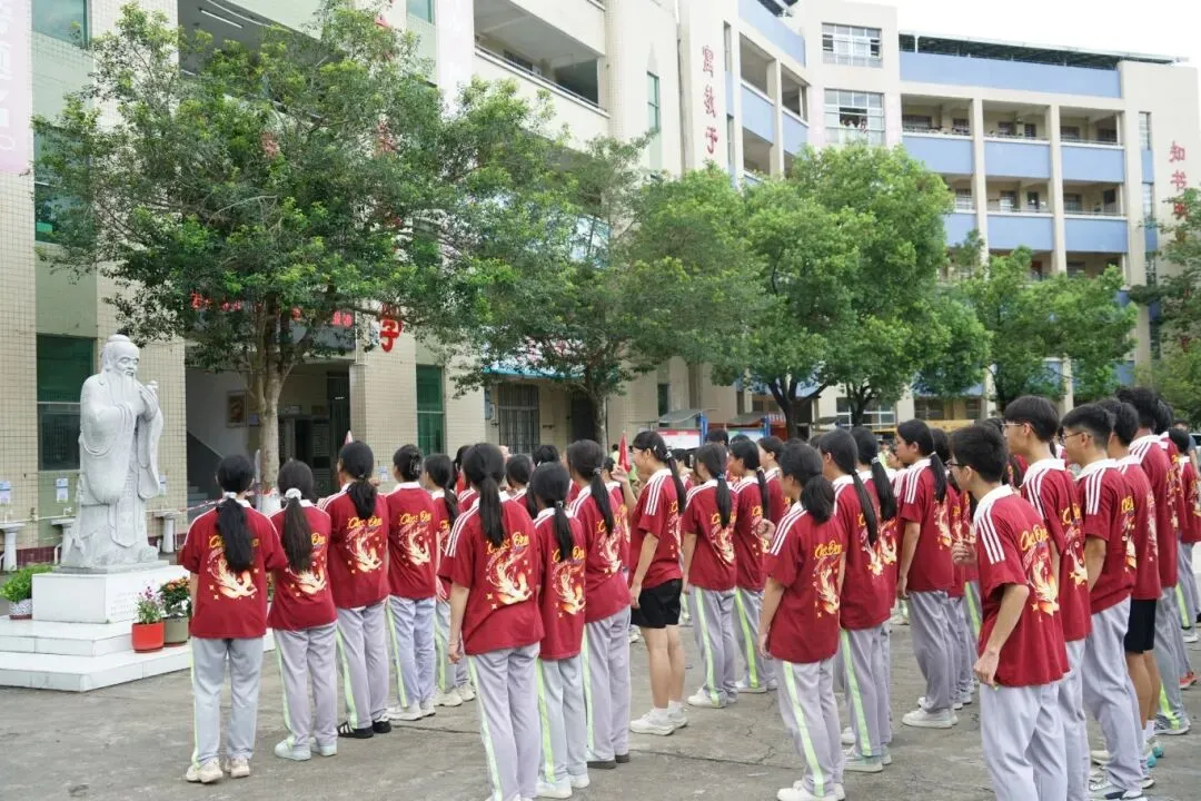 今日中考!愿所有怀集少年:落笔生花,圆梦盛夏!-第24张图片-四季读书网 今日中考!愿所有怀集少年:落笔生花,圆梦盛夏!-第24张图片-四季读书网