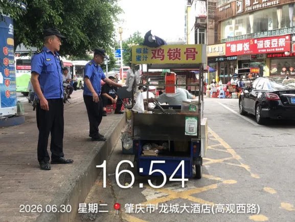 倾力保障,护航中考!肇庆城管用心续写“守护答卷”-第5张图片-四季读书网 倾力保障,护航中考!肇庆城管用心续写“守护答卷”-第5张图片-四季读书网
