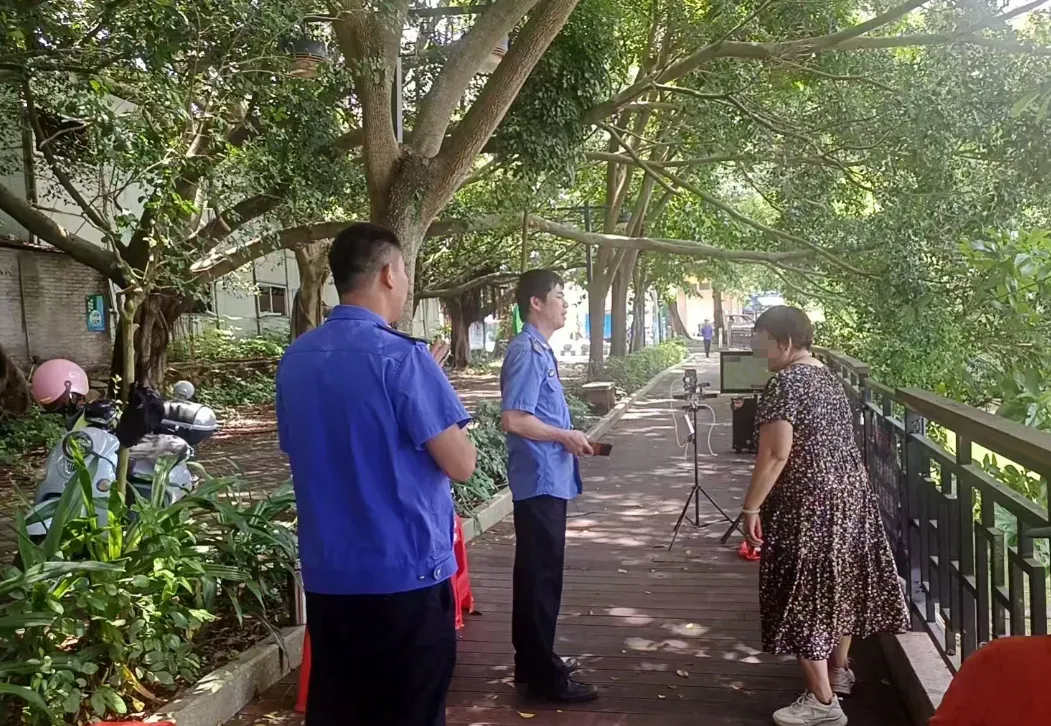 倾力保障,护航中考!肇庆城管用心续写“守护答卷”-第8张图片-四季读书网 倾力保障,护航中考!肇庆城管用心续写“守护答卷”-第8张图片-四季读书网