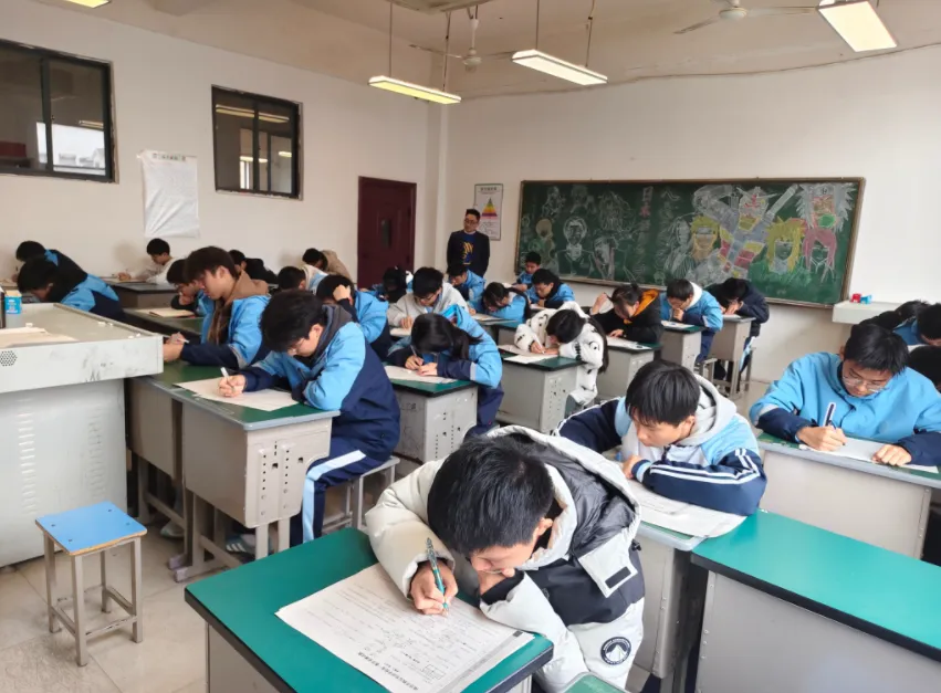 南昌市致远双语学校2027届中考复读班-第22张图片-四季读书网 南昌市致远双语学校2027届中考复读班-第22张图片-四季读书网