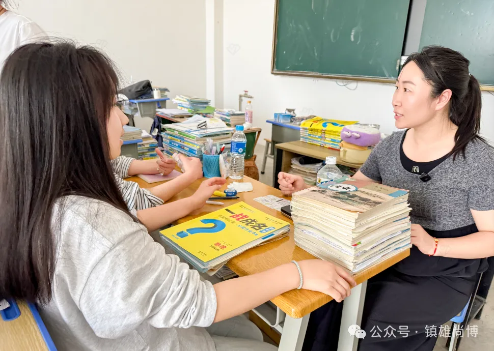 厉害了!镇雄一学校2026中考再破纪录,600分以上超60人-第7张图片-四季读书网